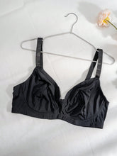 Romantic Black Bra With Spaghetti Straps And No Chest Pad